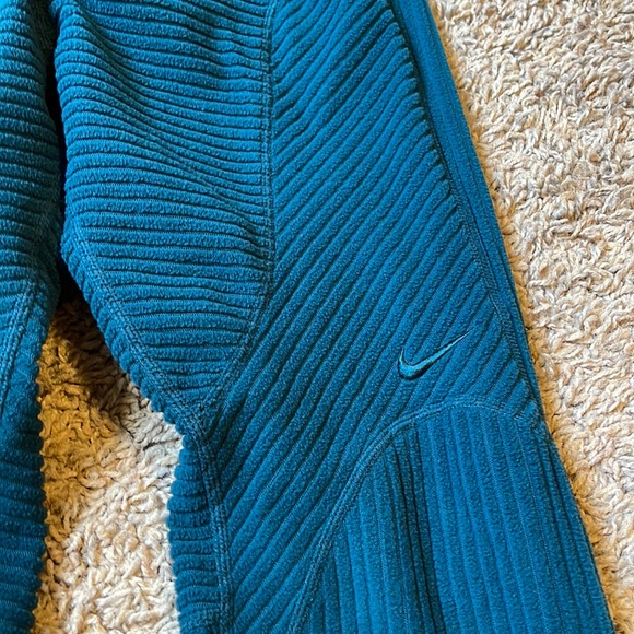 Nike Pro Hyper Warm Leggings SZ Small - Picture 2 of 10